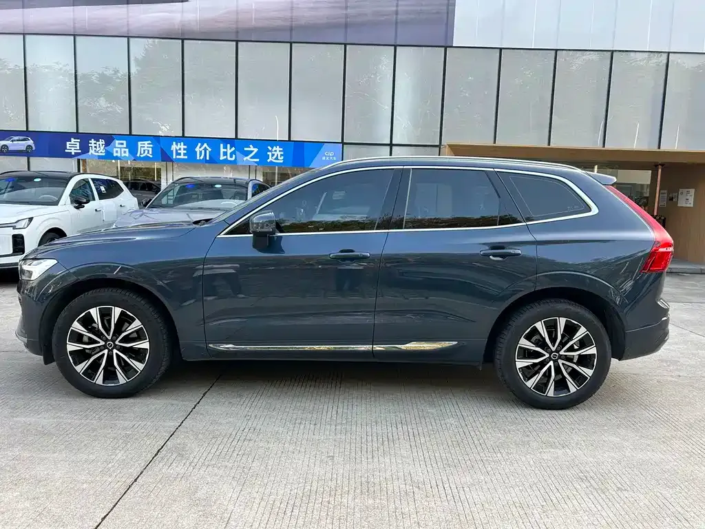 Volvo XC60 — фото 3