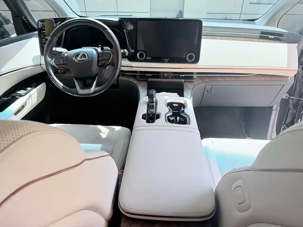 Lexus LM 2025 из CN, фото 5