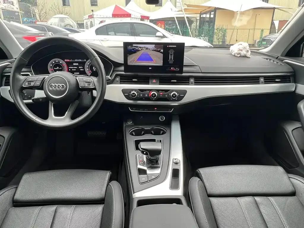 Audi A4L 2021 из CN, фото 6