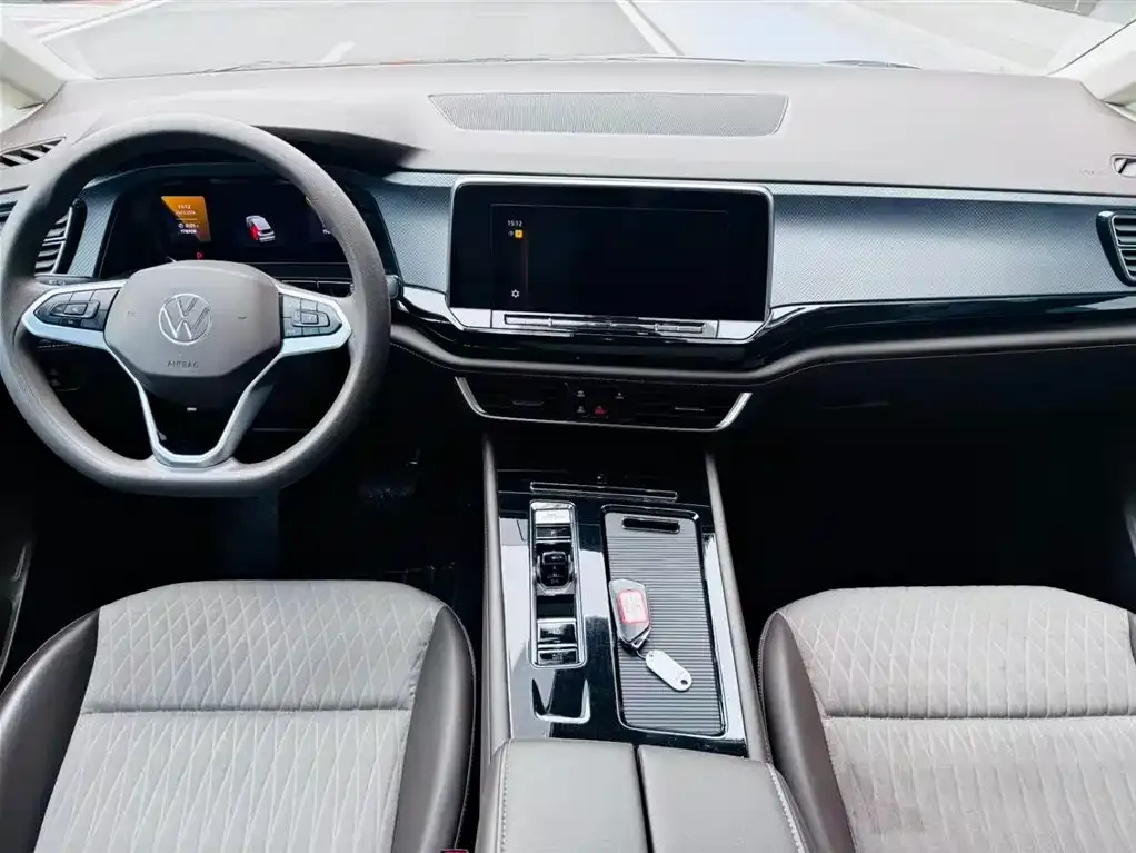 Volkswagen Viloran 2024 из CN, фото 3