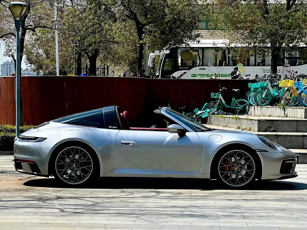 Porsche 911 2023 из CN, фото 2