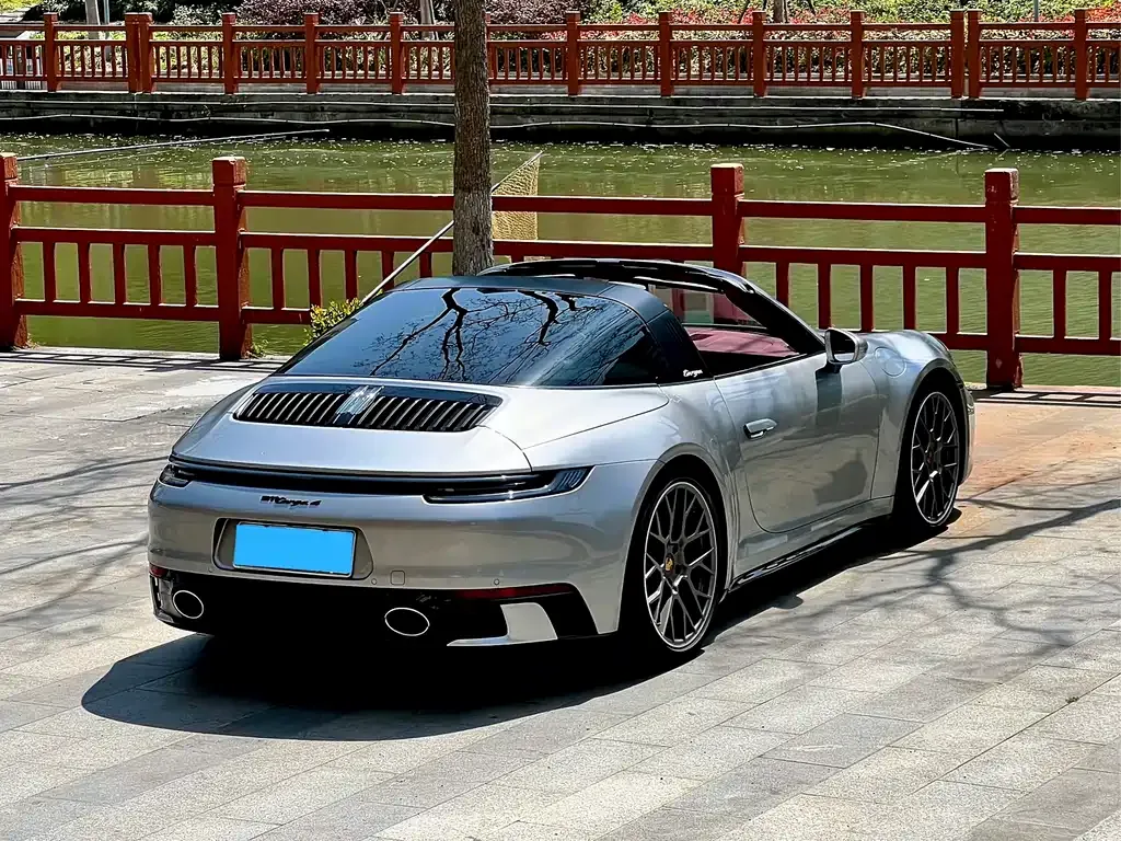 Porsche 911 2023 из CN, фото 10