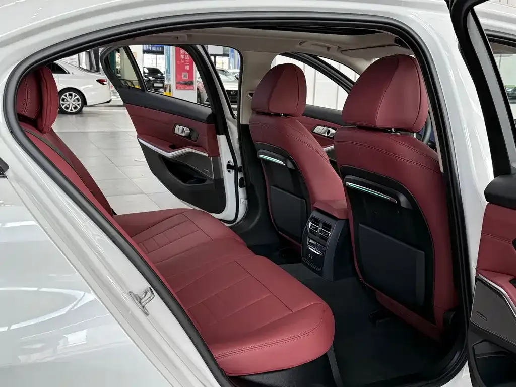BMW 3 Series — фото 10