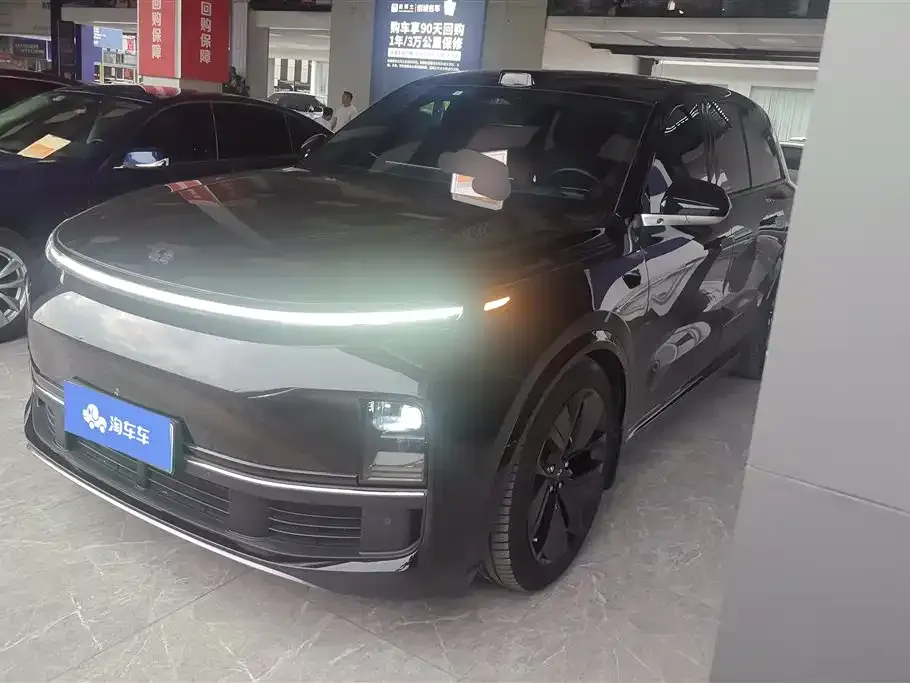 Li Auto L8