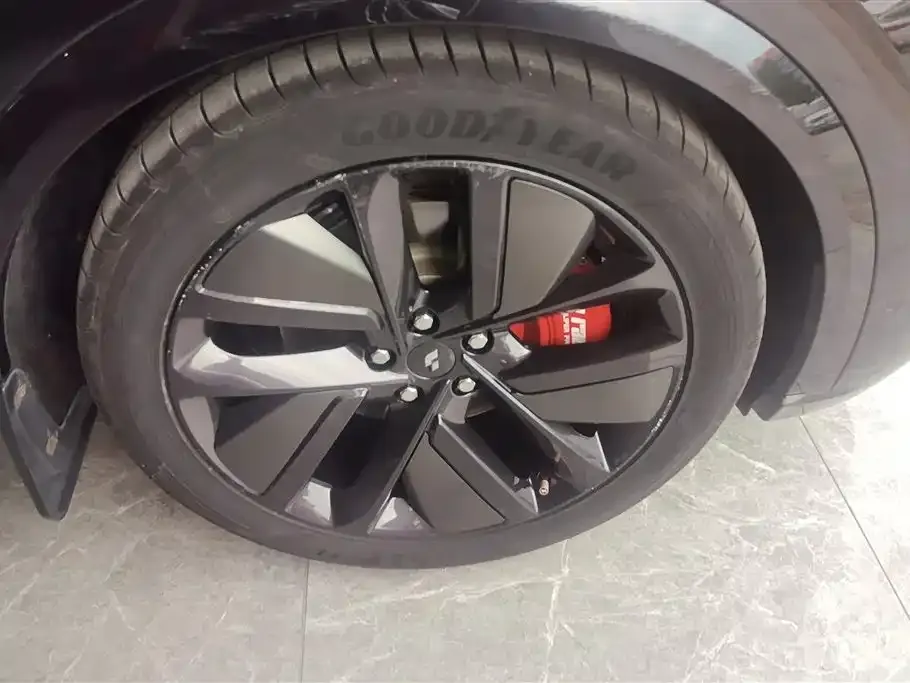 Li Auto L8 2022 из CN, фото 2