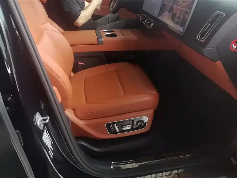 Li Auto L8 2022 из CN, фото 6