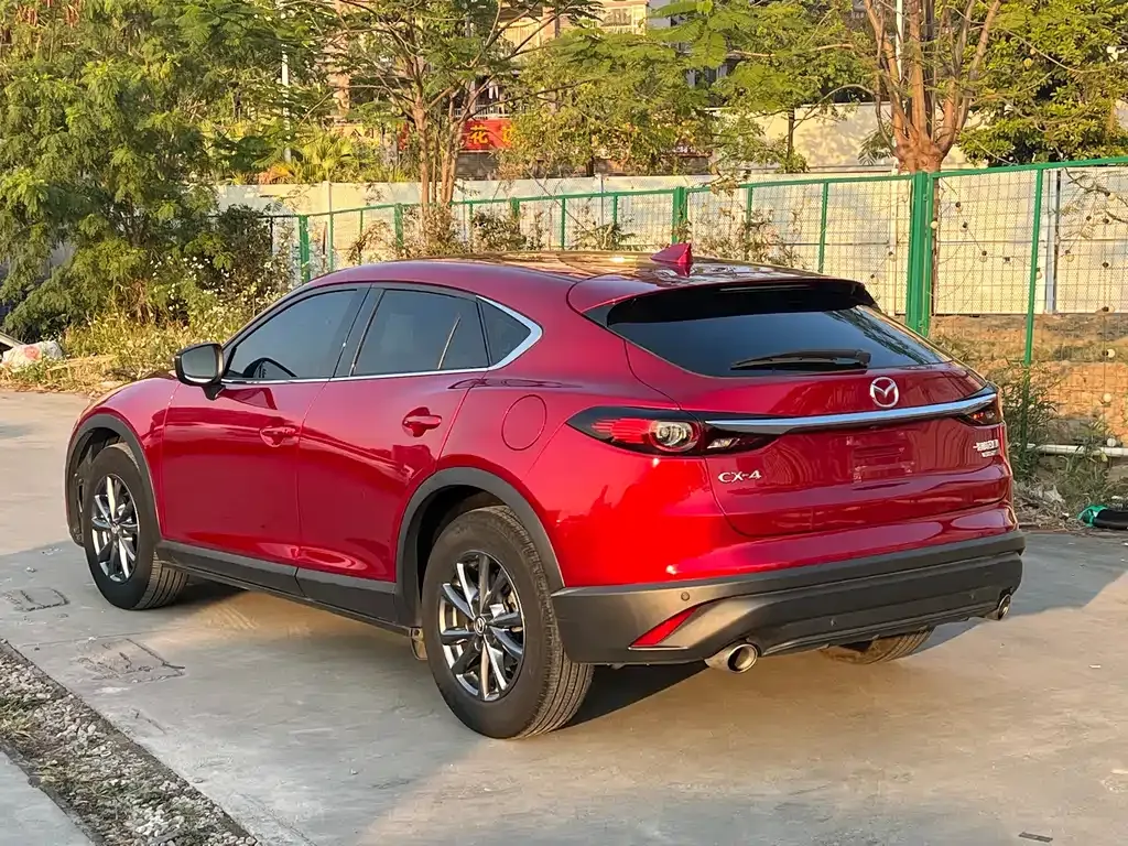Mazda CX-4 — фото 8