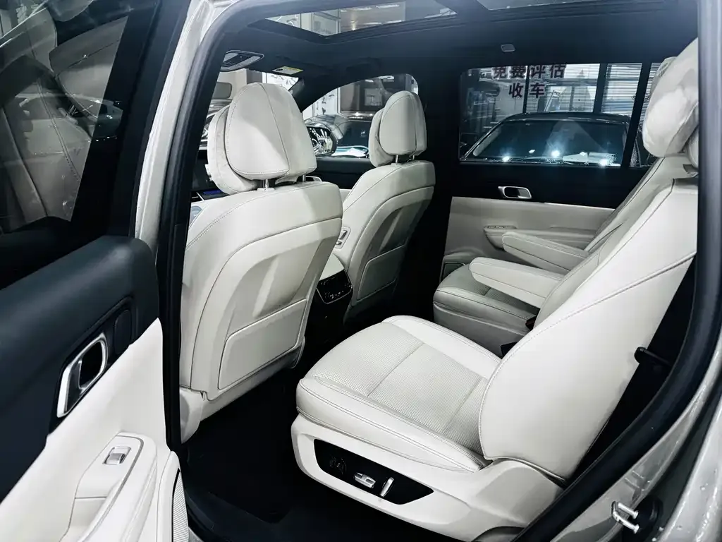 Li Auto Li ONE 2022 из CN, фото 3