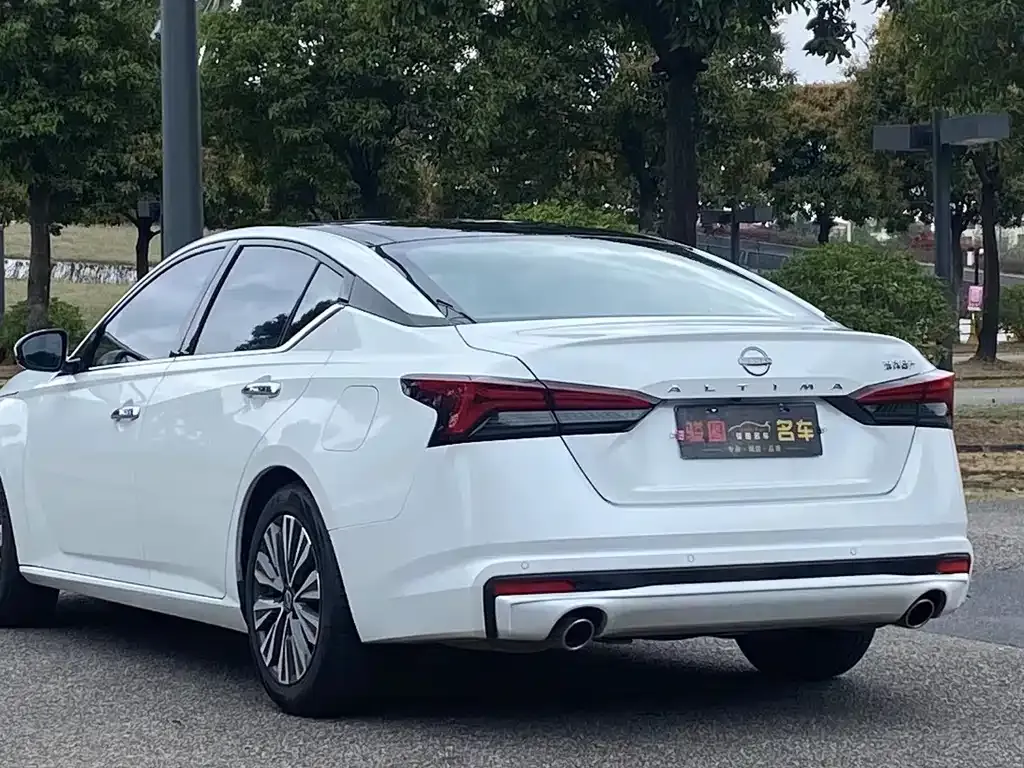 Nissan Teana — фото 7