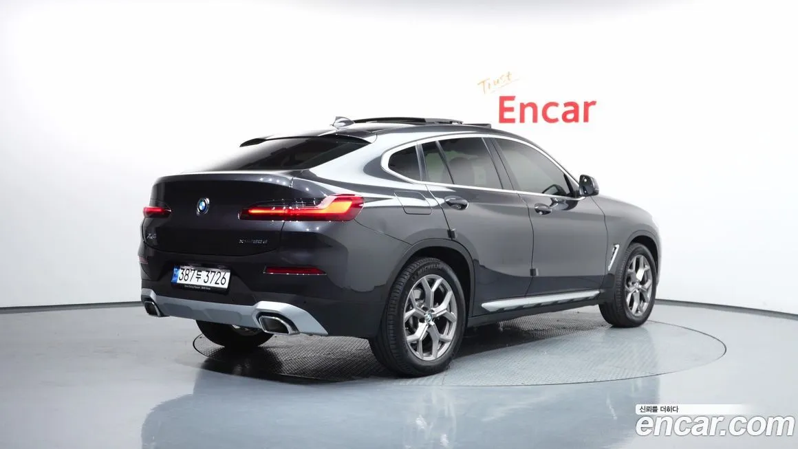 BMW X4 2022 из KR, фото 4