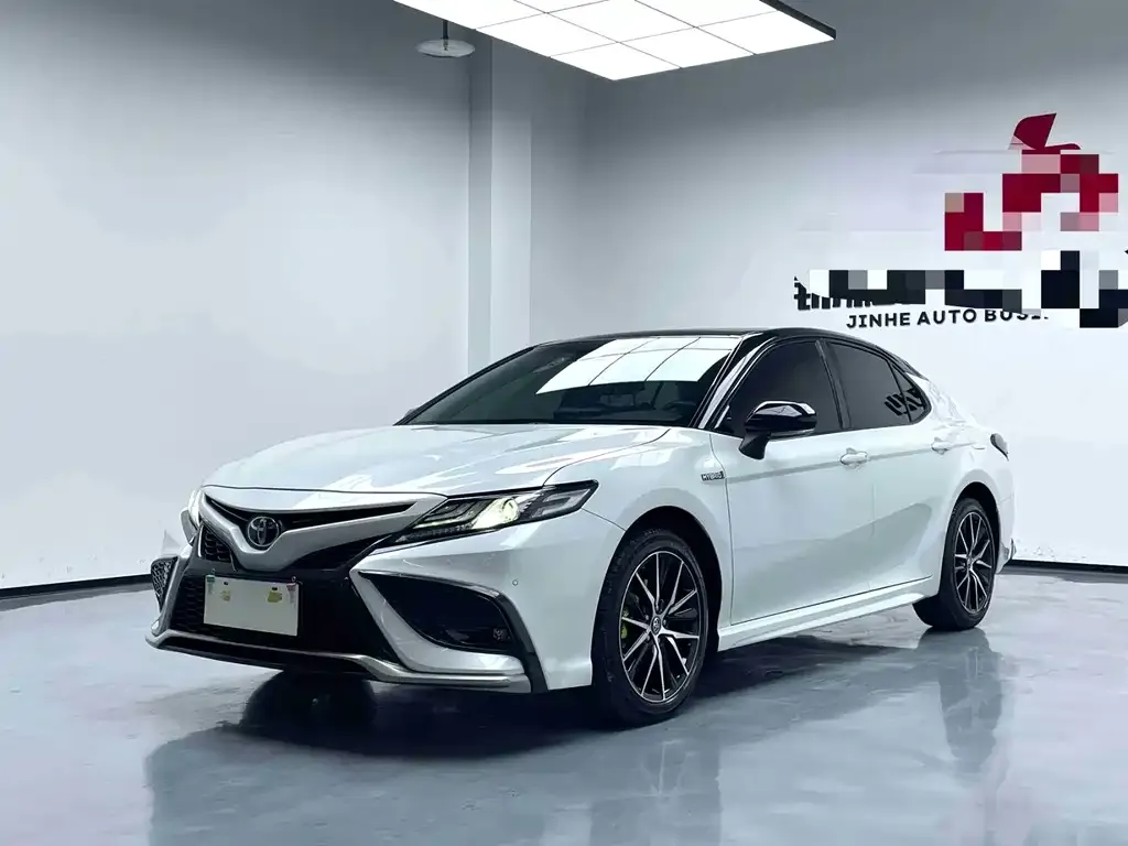 Toyota Camry 2022 из CN, фото 1