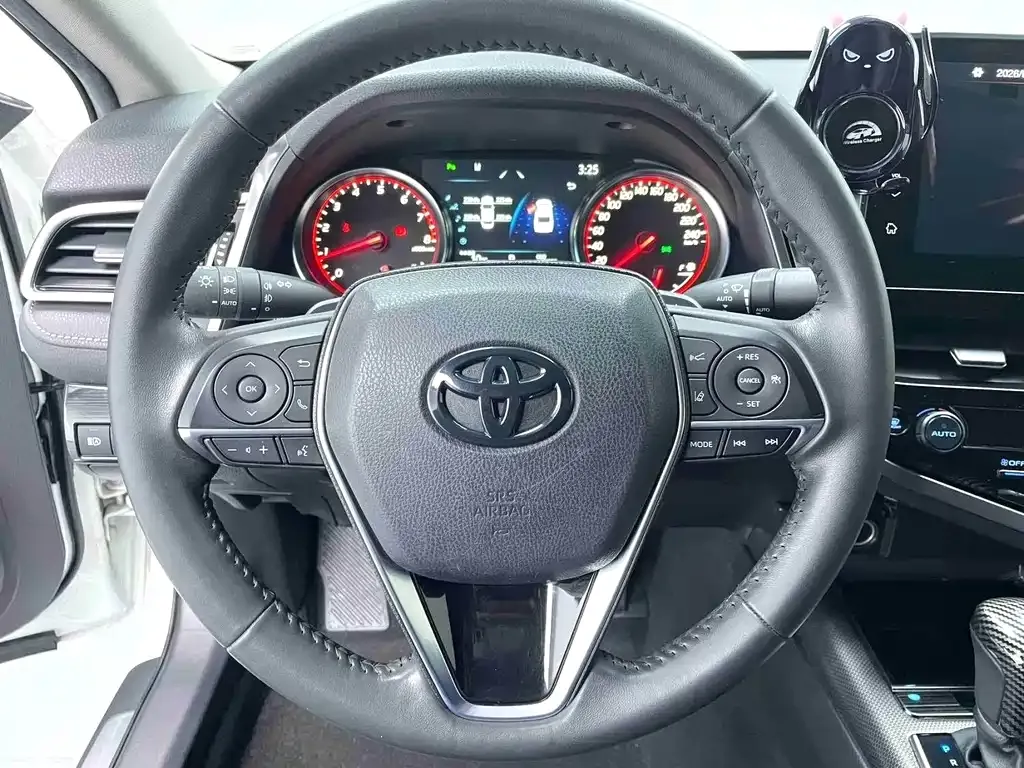Toyota Camry 2022 из CN, фото 10