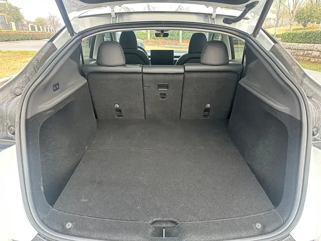 Tesla Model Y 2025 из CN, фото 9