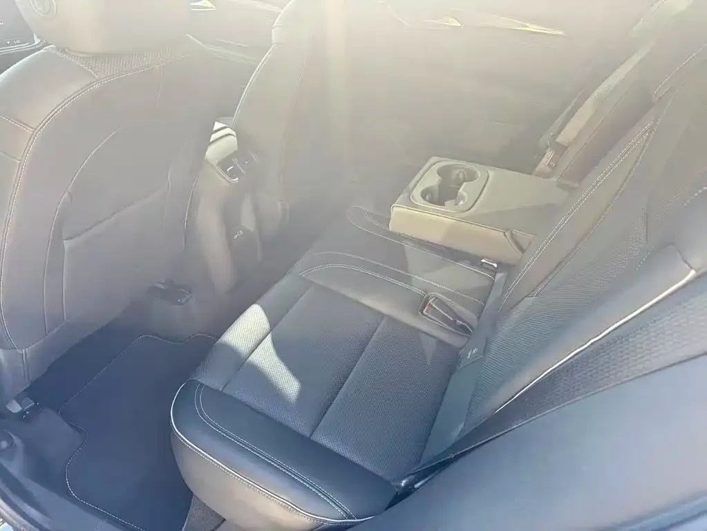 Buick Envision S 2023 из CN, фото 2