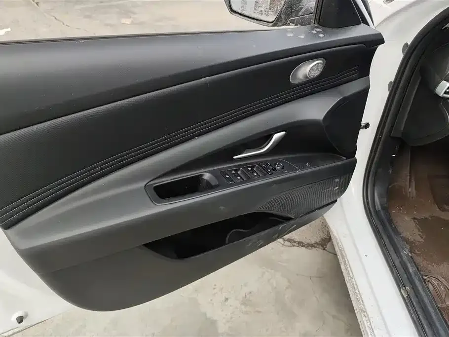 Hyundai Elantra 2025 из CN, фото 10