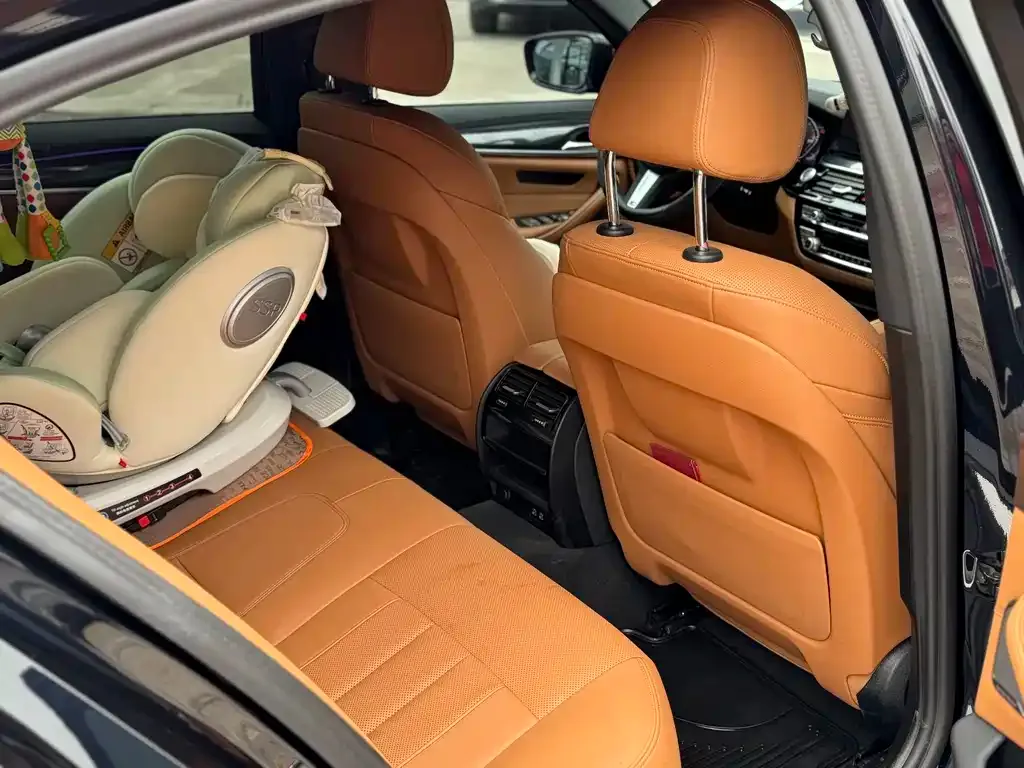 BMW 5 Series (Import) — фото 3