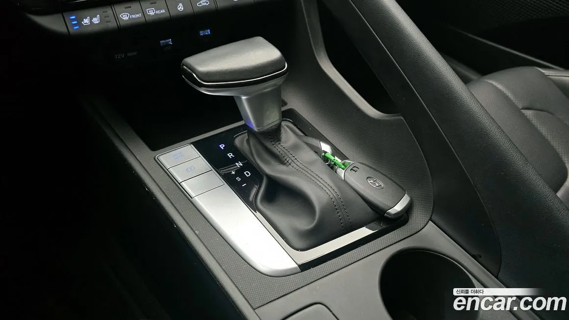 Hyundai AVANTE 2022 из KR, фото 2