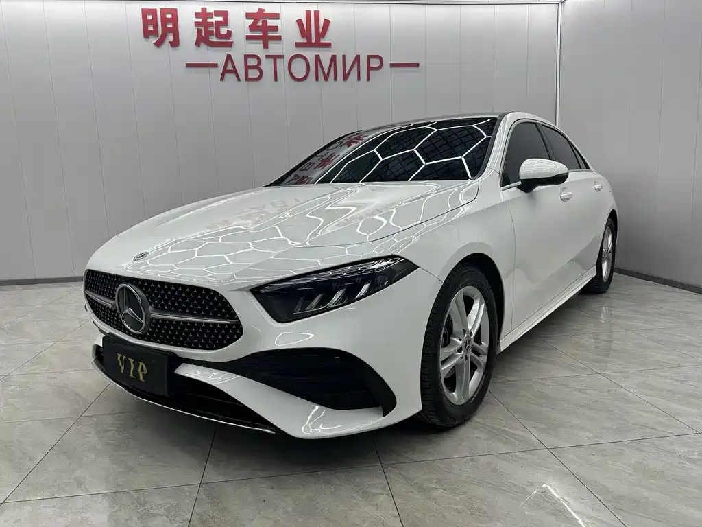 Mercedes-Benz A-Class — фото 1