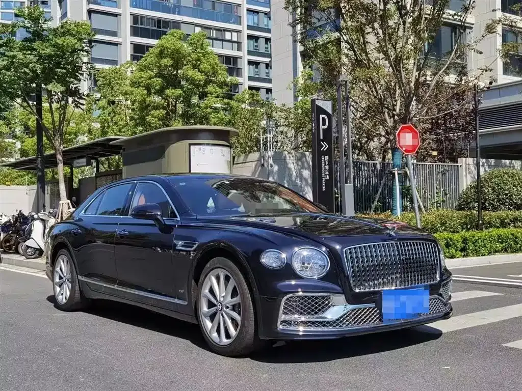 Bentley Flying Spur 2021 из CN, фото 10