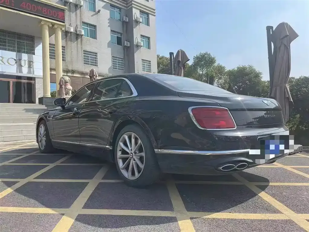 Bentley Flying Spur 2021 из CN, фото 7