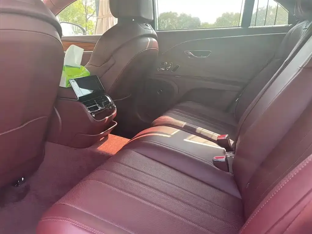 Bentley Flying Spur 2021 из CN, фото 4