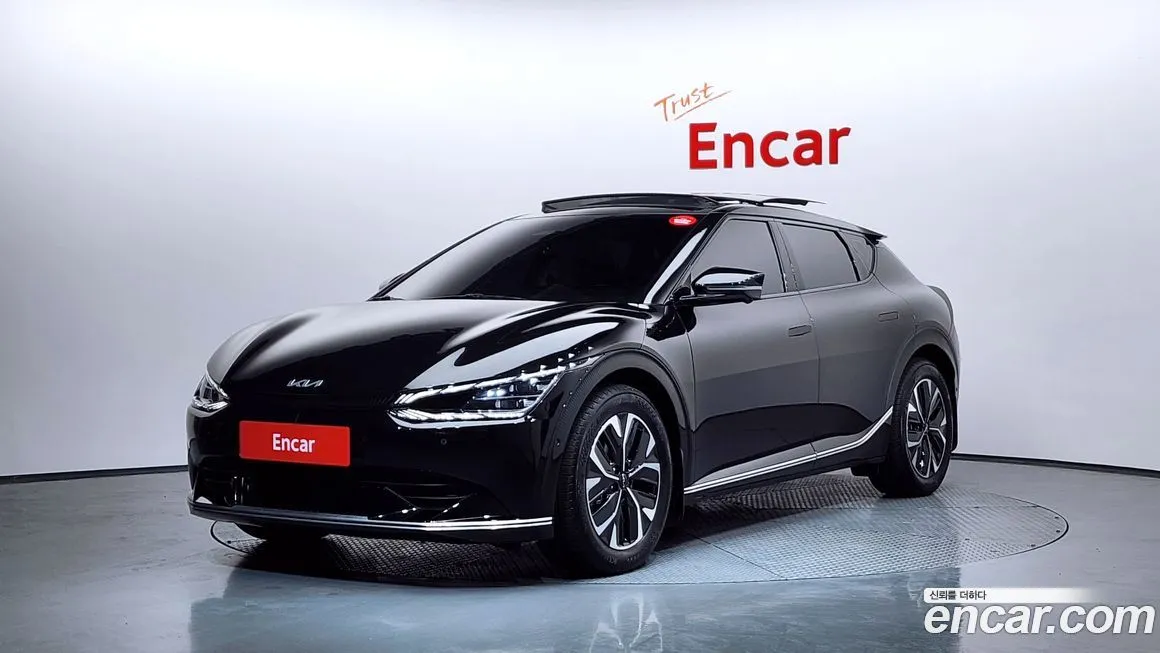 Kia EV6 — фото 1