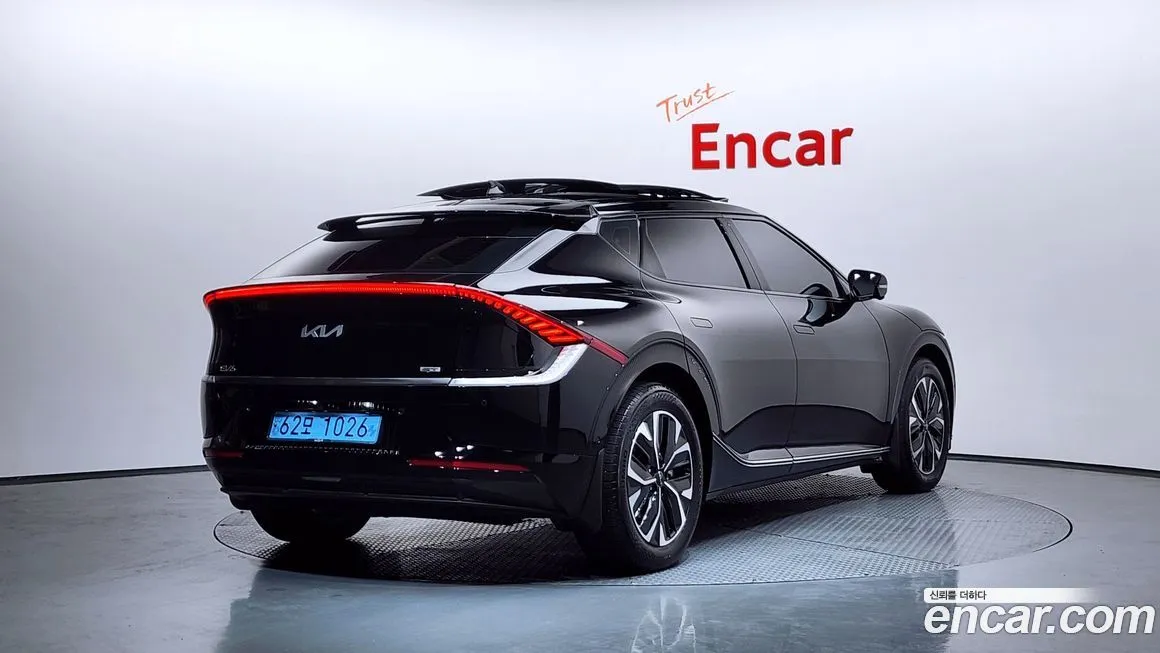 Kia EV6 — фото 7