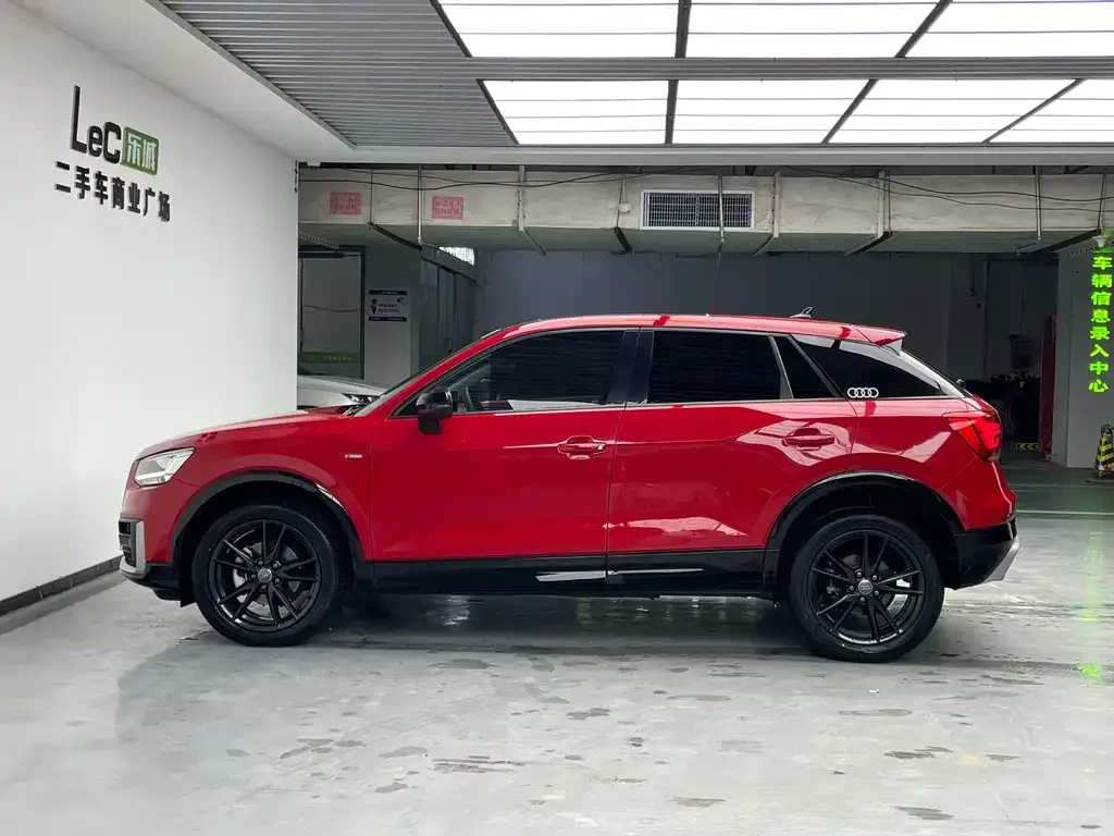 Audi Q2L 2021 из CN, фото 9
