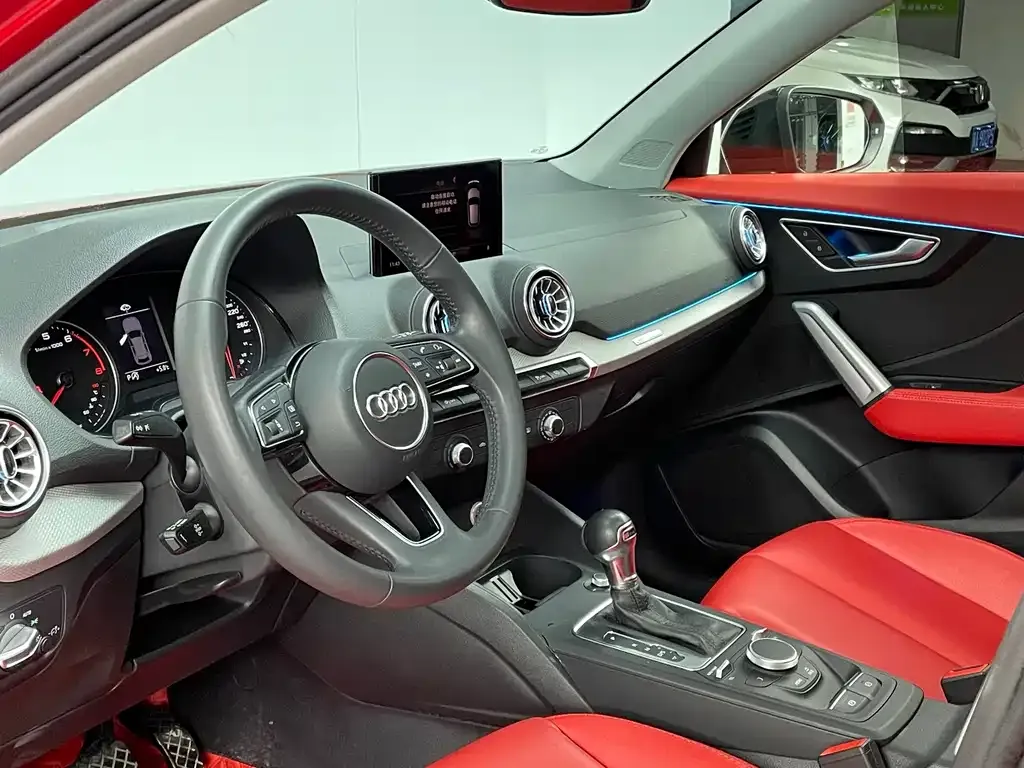 Audi Q2L 2021 из CN, фото 4