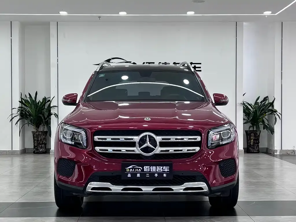 Mercedes-Benz GLB — фото 2