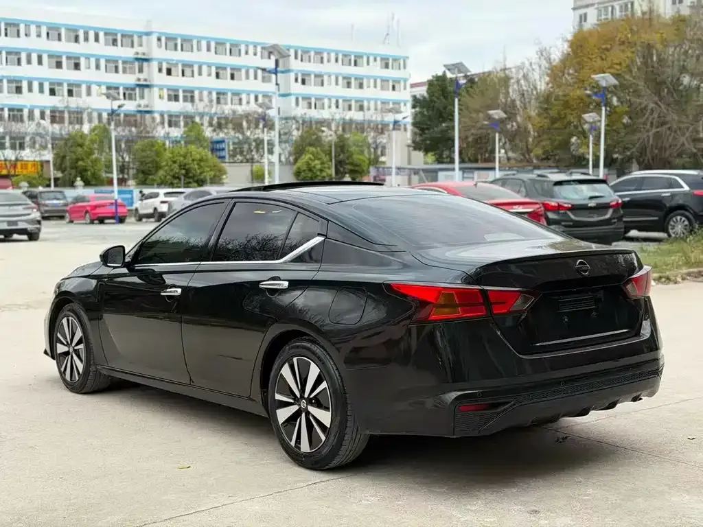 Nissan Teana 2021 из CN, фото 4