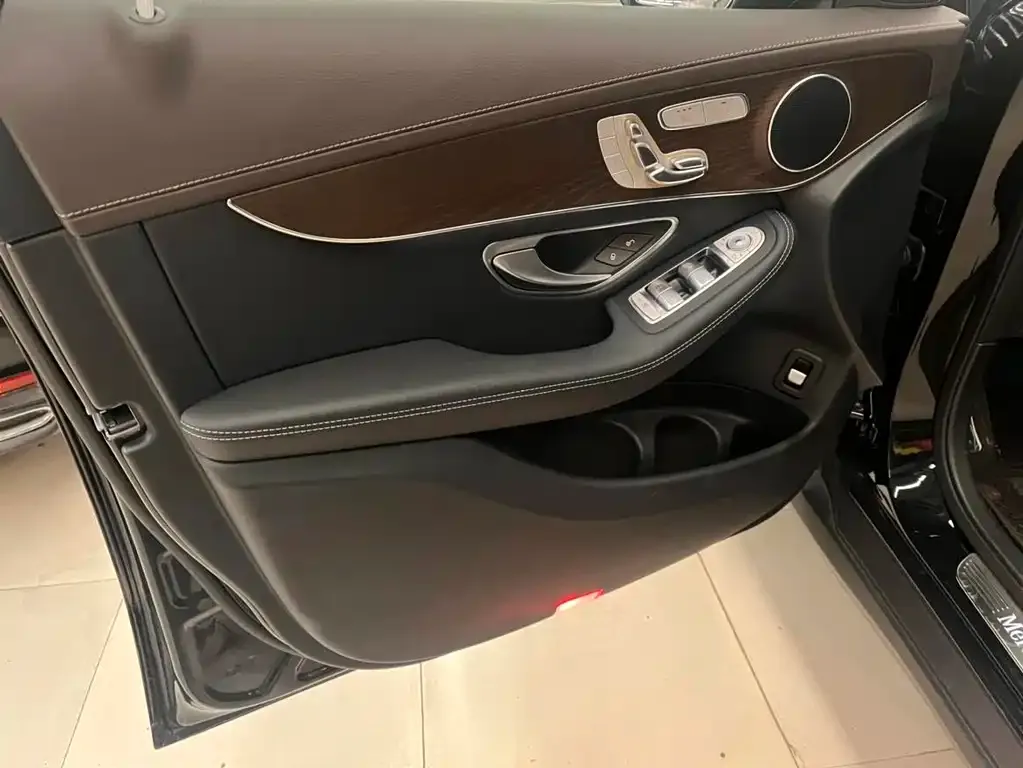 Mercedes-Benz GLC 2022 из CN, фото 8