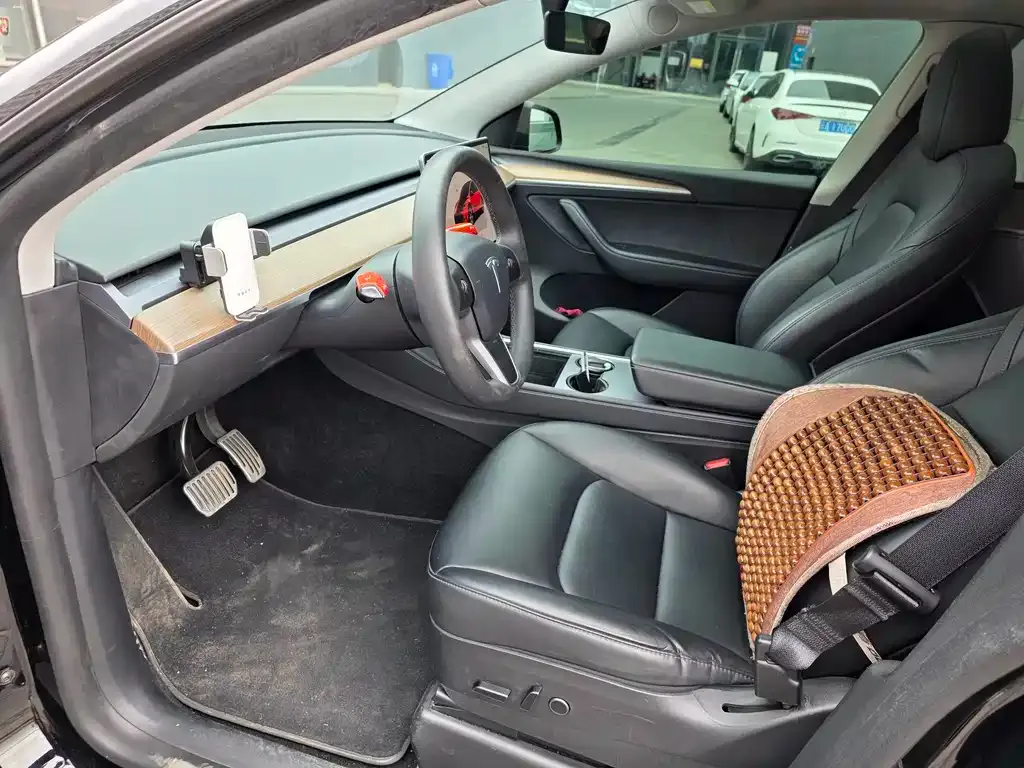 Tesla Model Y 2022 из CN, фото 8