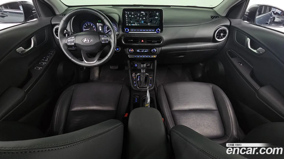 Hyundai Kona — фото 8