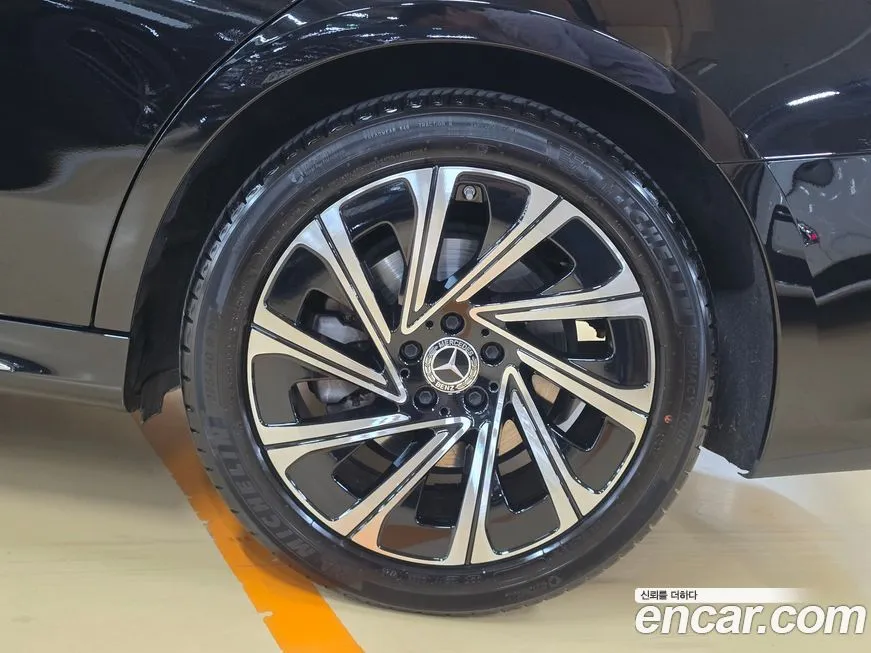 Mercedes-Benz E-Class 2024 из KR, фото 2