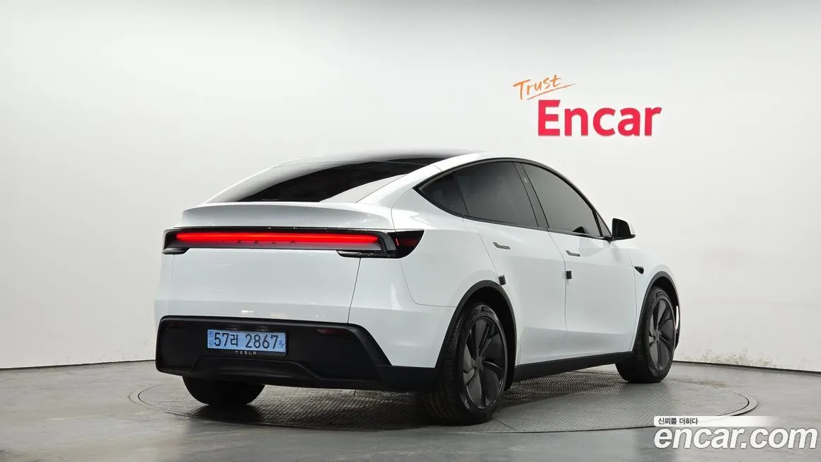 Tesla Model Y 2025 из KR, фото 5