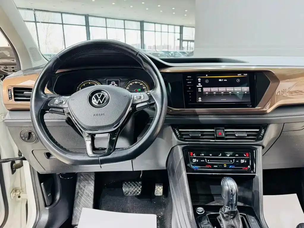 Volkswagen Tharu 2021 из CN, фото 10