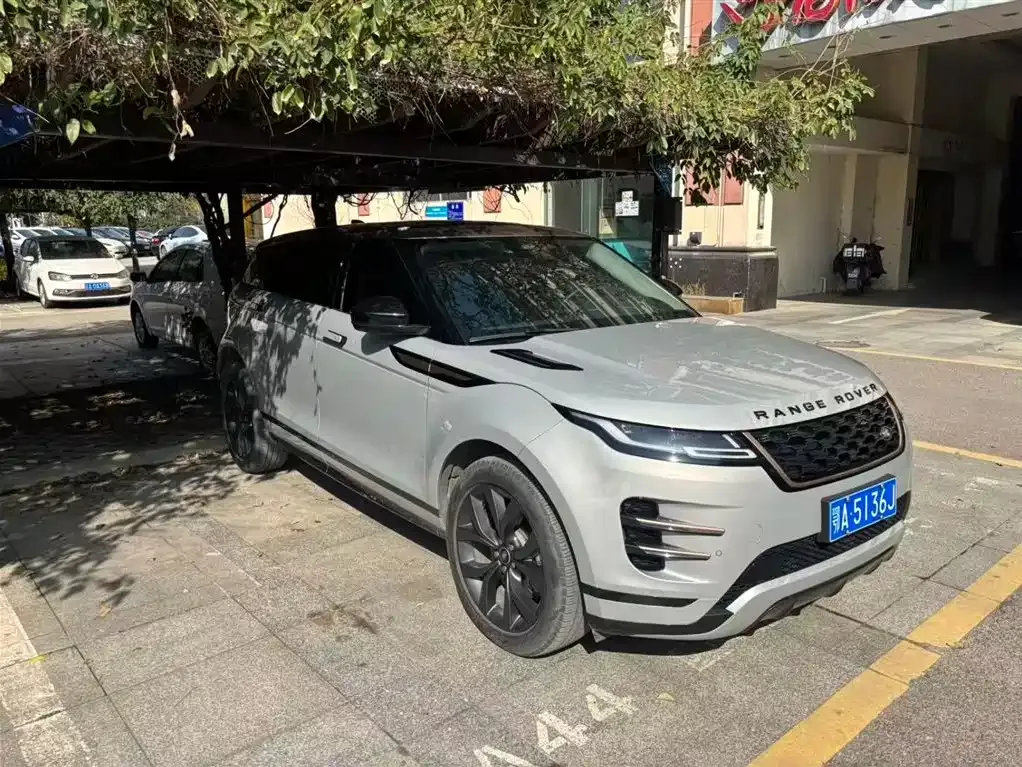 Land Rover Evoque — фото 1