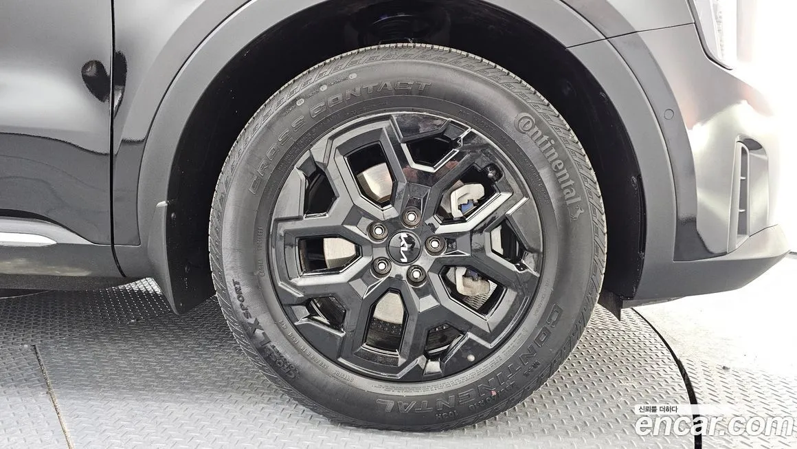 Kia Sorento — фото 10