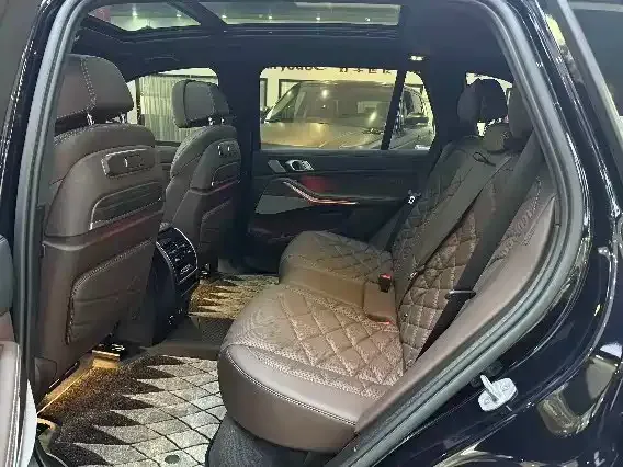 BMW X5 2024 из CN, фото 2