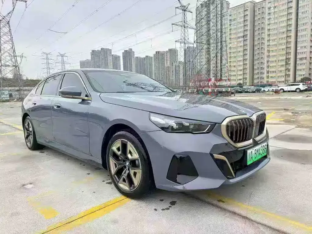BMW i5 — фото 5