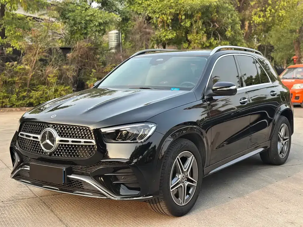 Mercedes-Benz GLE — фото 1