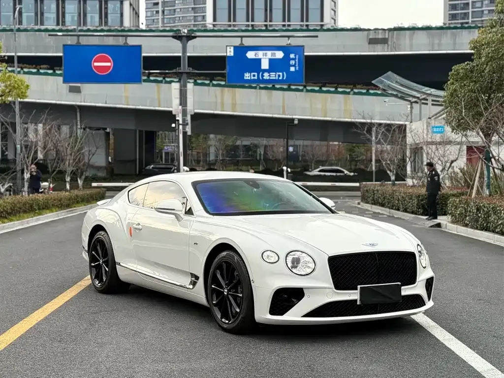 Bentley Continental — фото 9