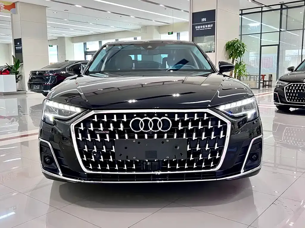 Audi A8 — фото 8