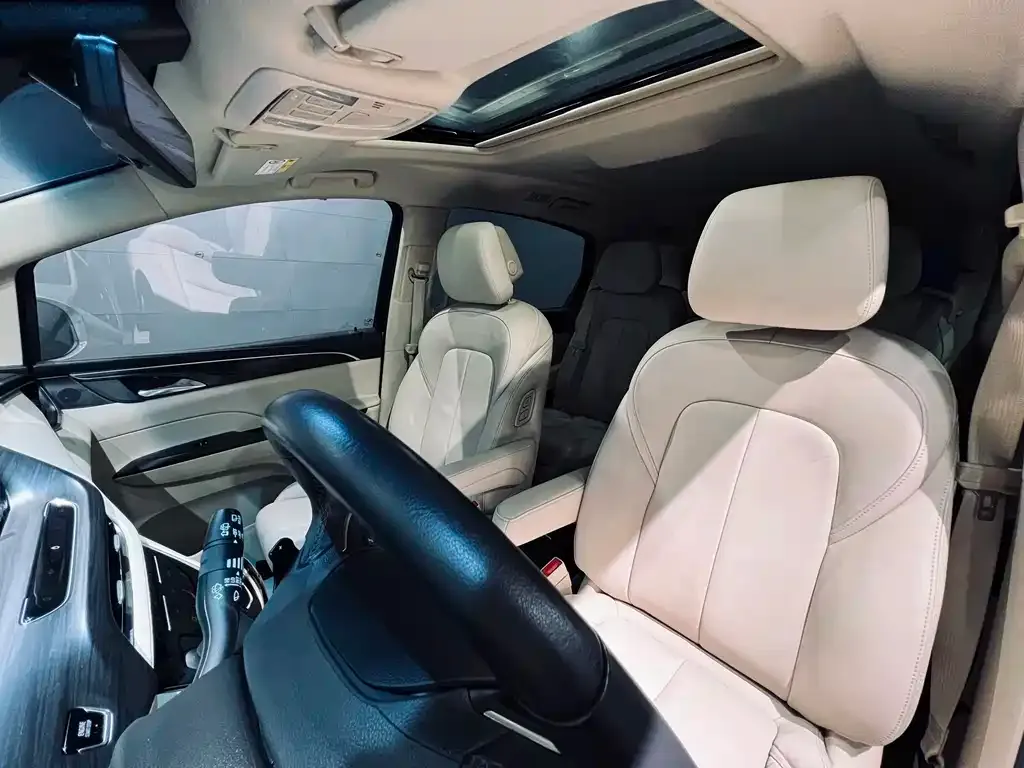 Buick GL8 2022 из CN, фото 9