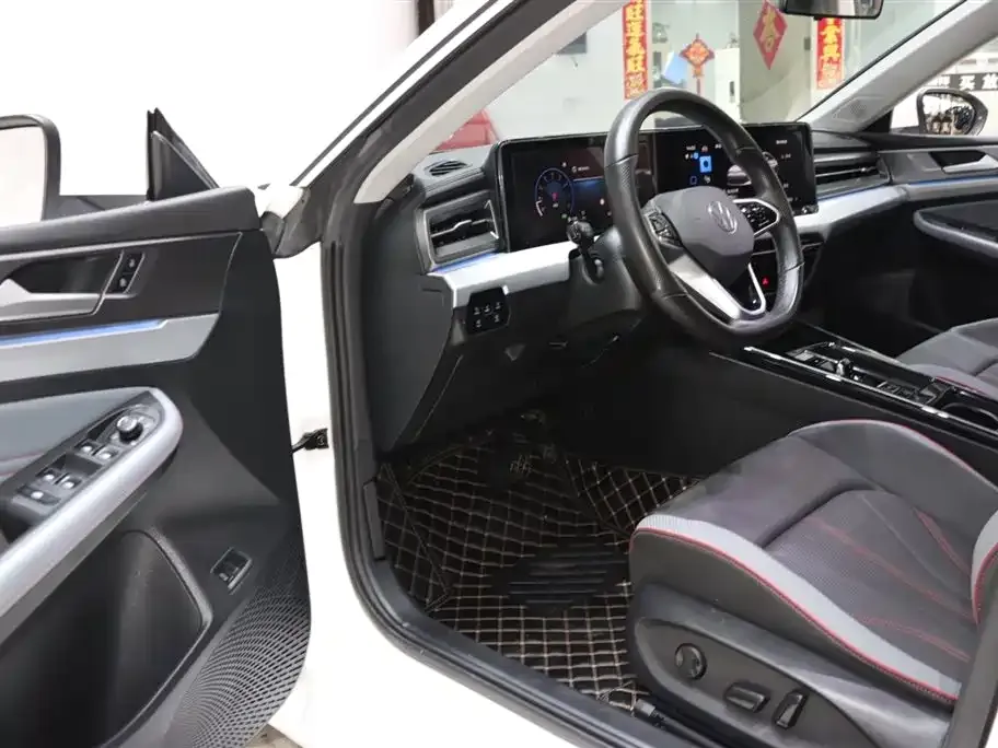 Volkswagen Lamando 2023 из CN, фото 8