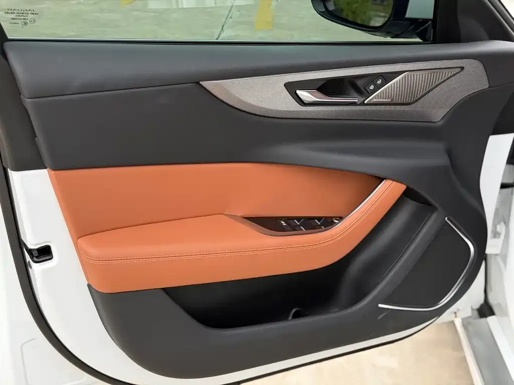 Jaguar XEL 2024 из CN, фото 2