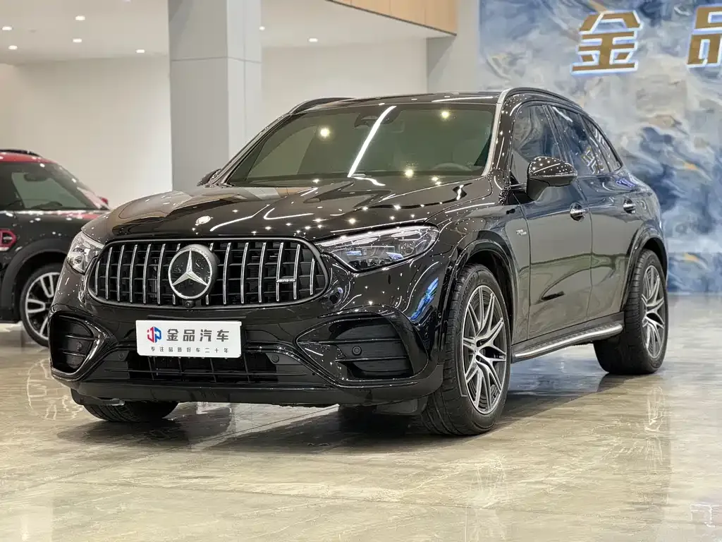 Mercedes-Benz GLC AMG — фото 1