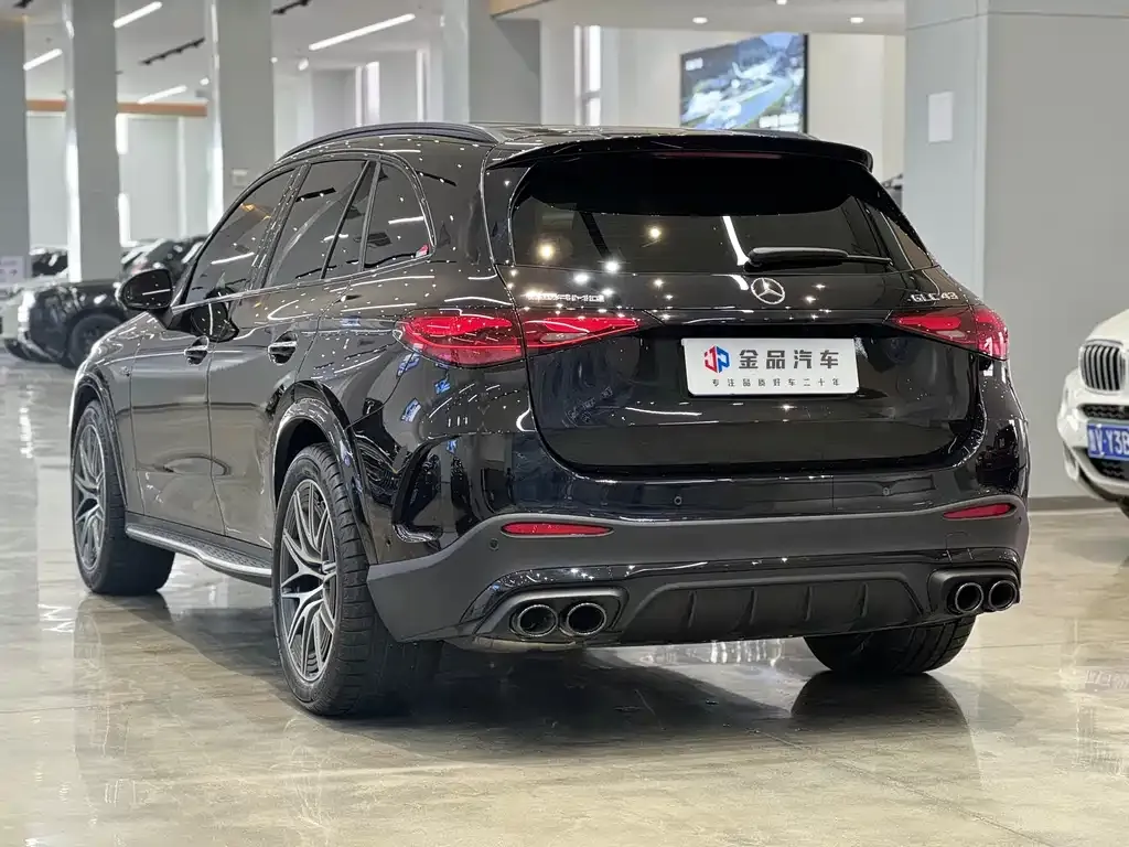 Mercedes-Benz GLC AMG — фото 6