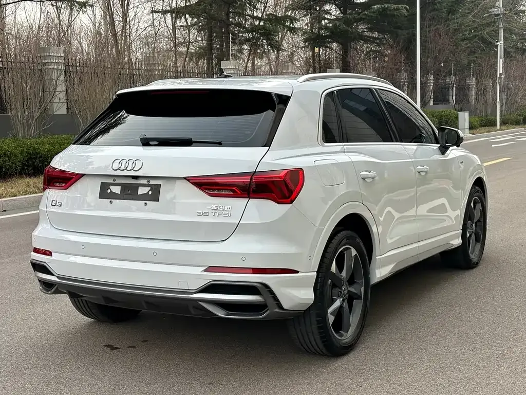 Audi Q3 — фото 3